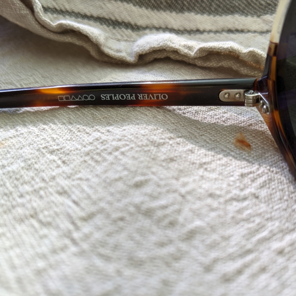Gregory Peck w/ Oliver Peoples G16 Polarized lens
